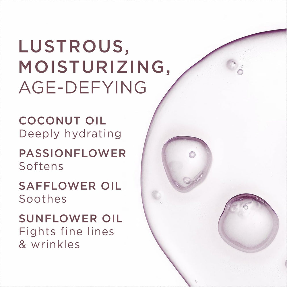 ZENTS Luminous Cashmere Body Oil on skin provides a radiant glow