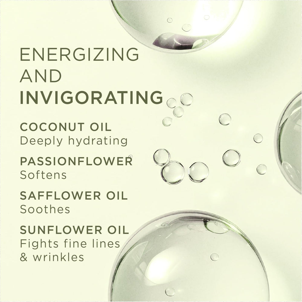 Close-up of Zents Oolong fragrance bottle with crisp, herbal aroma suggestion.
