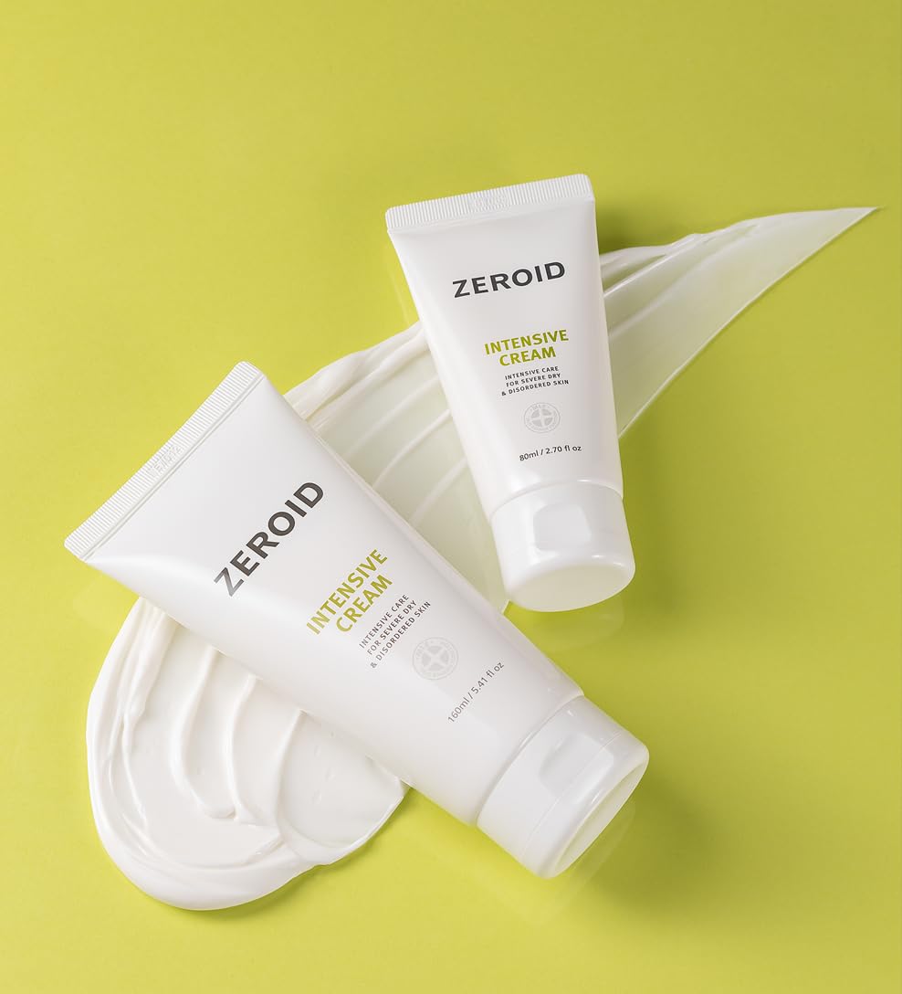 Massaging ZEROID Intensive Cream into skin to support barrier feel.