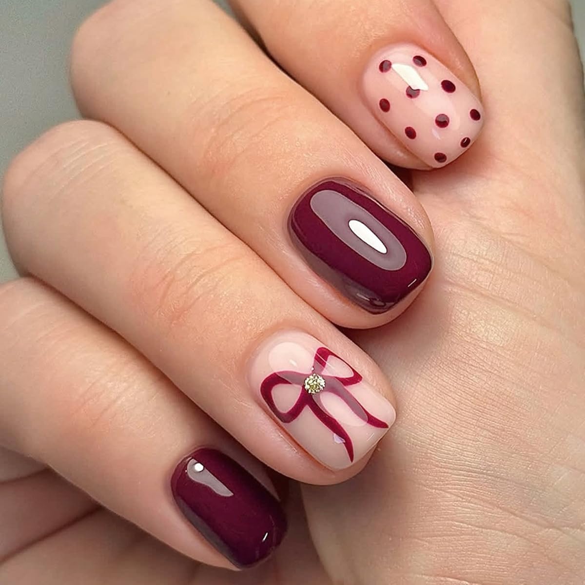 ZIFANHU fall-winter-square-nails display for a chic manicure
