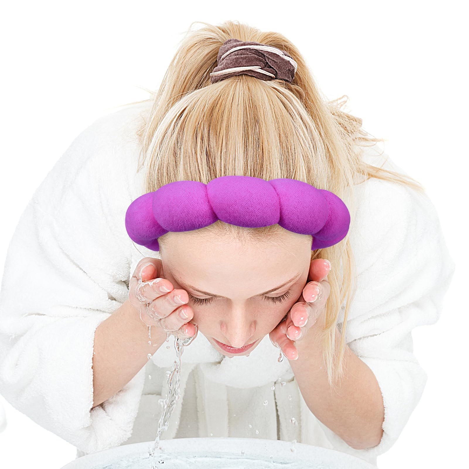 Zkptops headband helps keep hair tidy during routines.