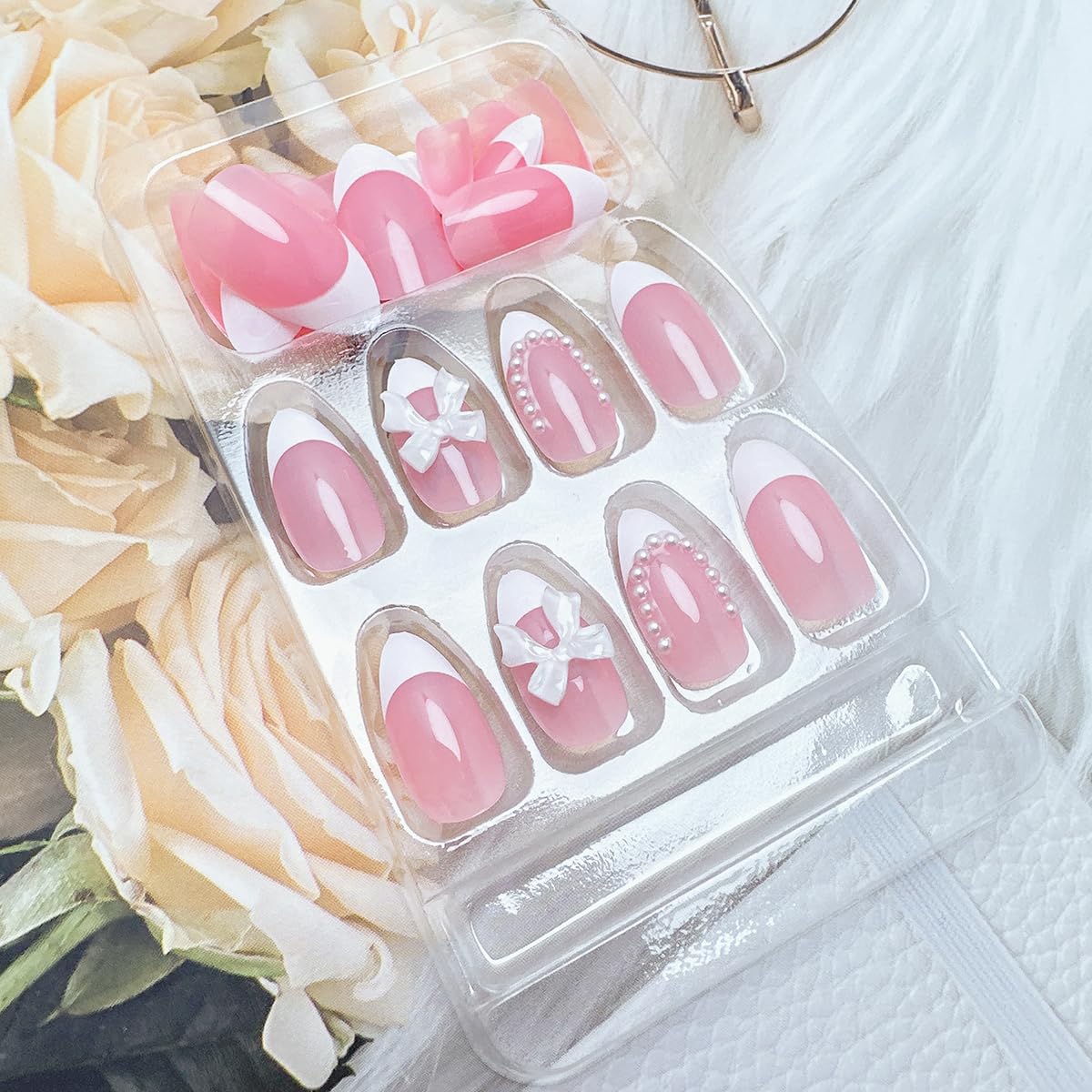 ZRETHFB 3D pearl bows accents on nails for decorative, eye-catching detail.
