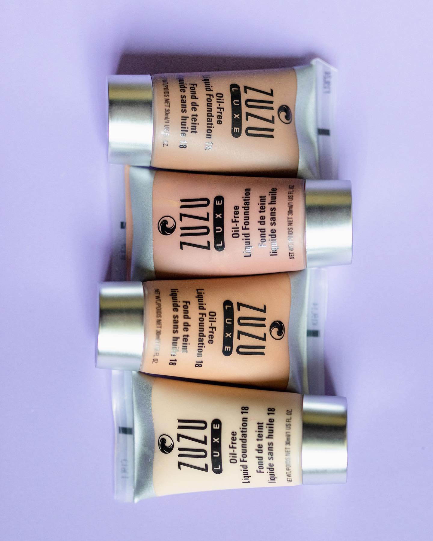Zuzu Luxe L-14 texture close-up highlights silky blendability and easy application